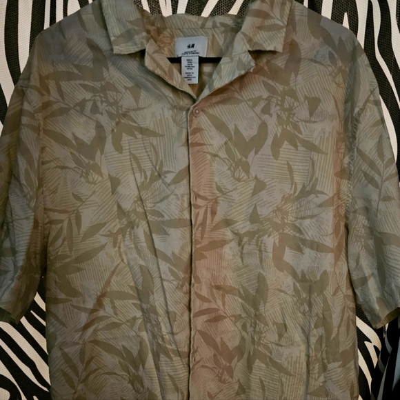 Men's H&M Hawaiian Shirt - Picture 1 of 5